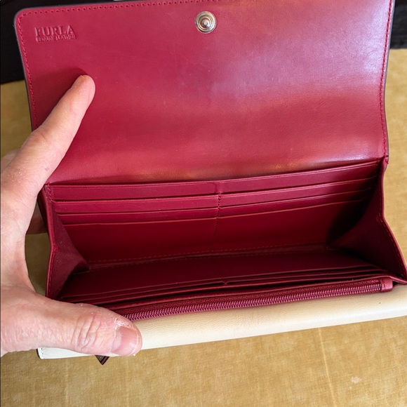 Furla Three-Tone Red, Black, and White Wallet - Picture 11 of 11